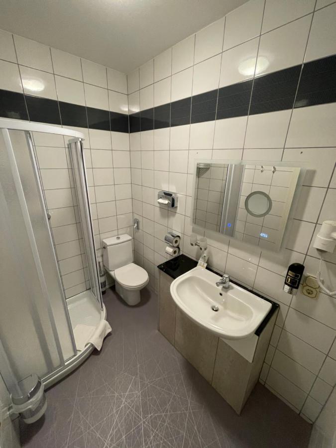 Haus Hennesburg, Garni Hotel Eisenach Eksteriør billede