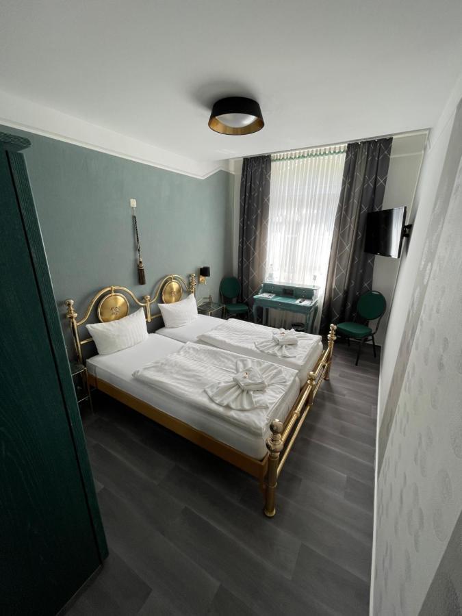 Haus Hennesburg, Garni Hotel Eisenach Eksteriør billede
