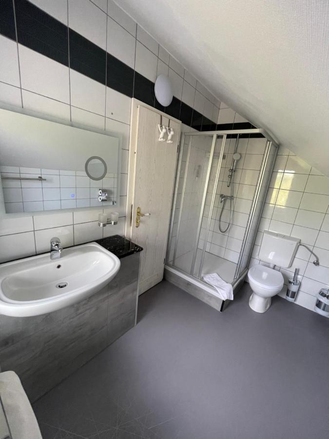 Haus Hennesburg, Garni Hotel Eisenach Eksteriør billede