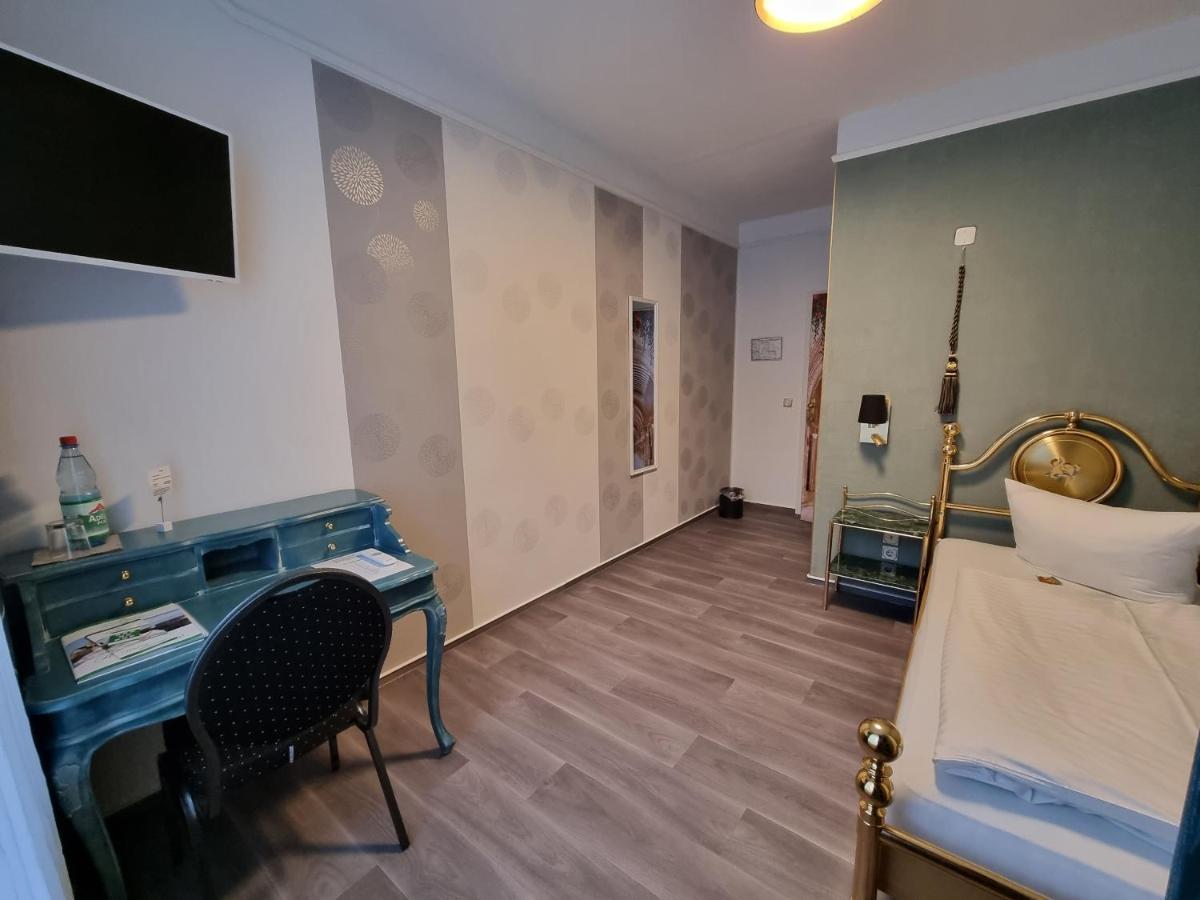 Haus Hennesburg, Garni Hotel Eisenach Eksteriør billede